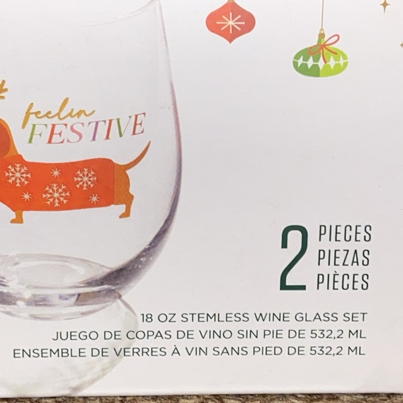 🐶 NWT Cambridge Festive Dogs 18 oz Stemless Wine Glass Set - Picture 4 of 8